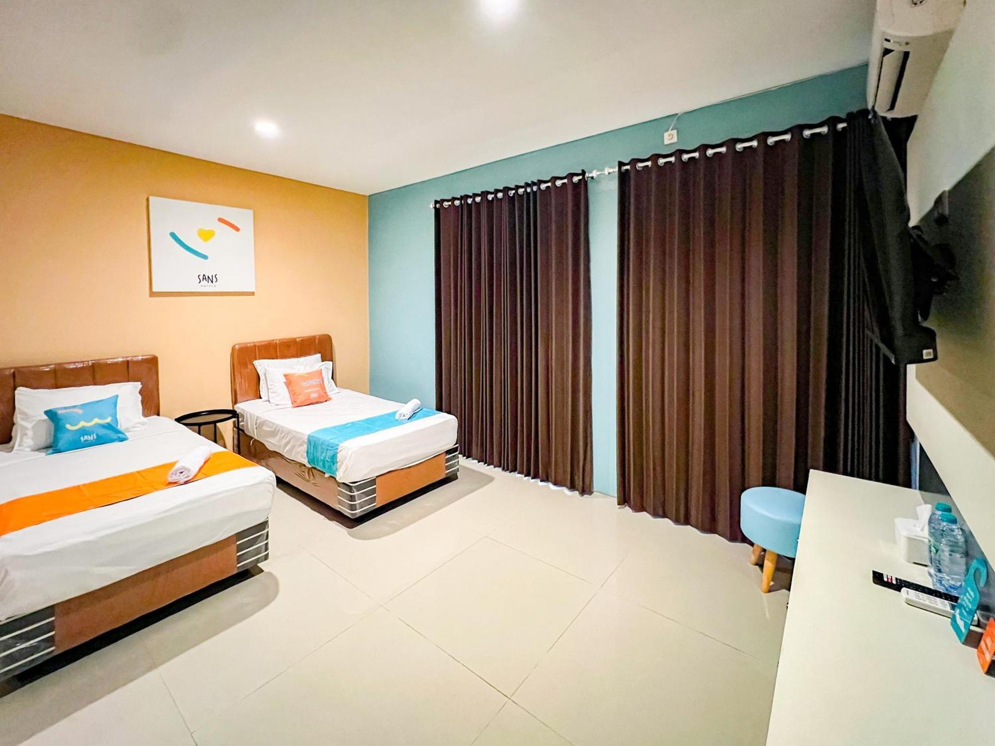 Hotel Reddoorz @ Bukit Palma